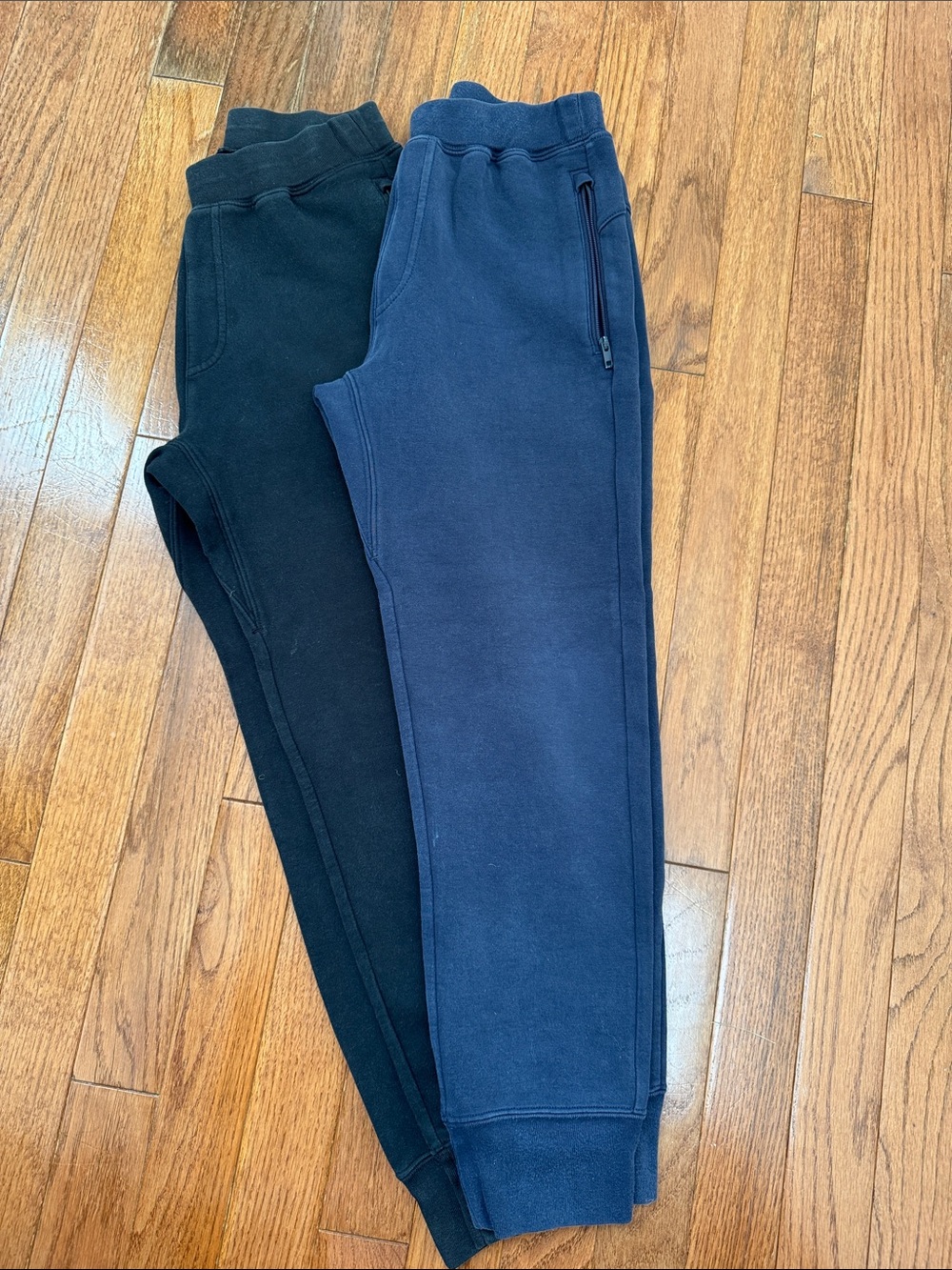 Uniqlo Men's Jogger Sweatpants - Navy & Black sz 9-10 (2pcs )